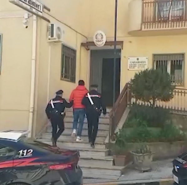 Estorsioni, droga e rapine in abitazione: quattro&hellip;