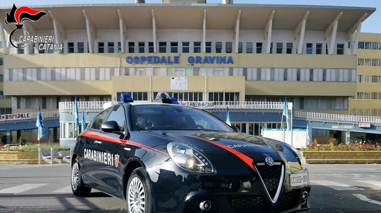 Sente le urla della vicina e salva&hellip;