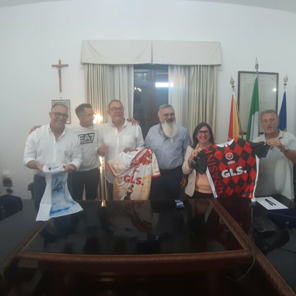 Terrasini Mundi, il sindaco Maniaci alla presentazione&hellip;