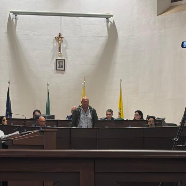 Mazara, il Consiglio comunale approva 10 punti:&hellip;