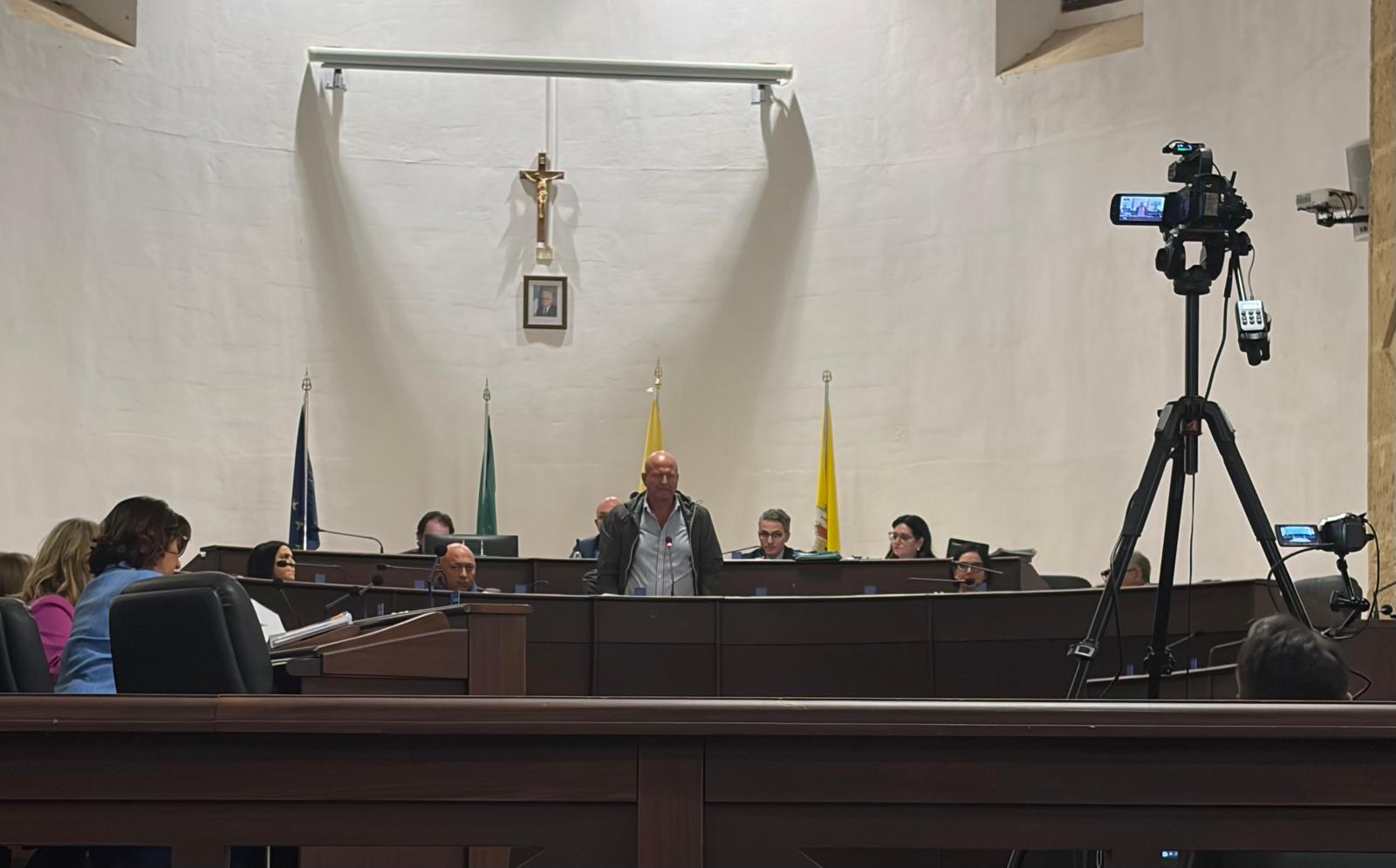Mazara, il Consiglio comunale approva 10 punti:&hellip;